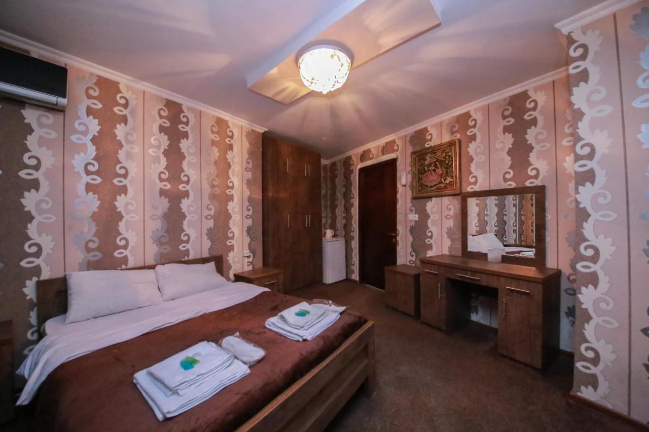 Royal Hotel Tbilisi Exterior photo